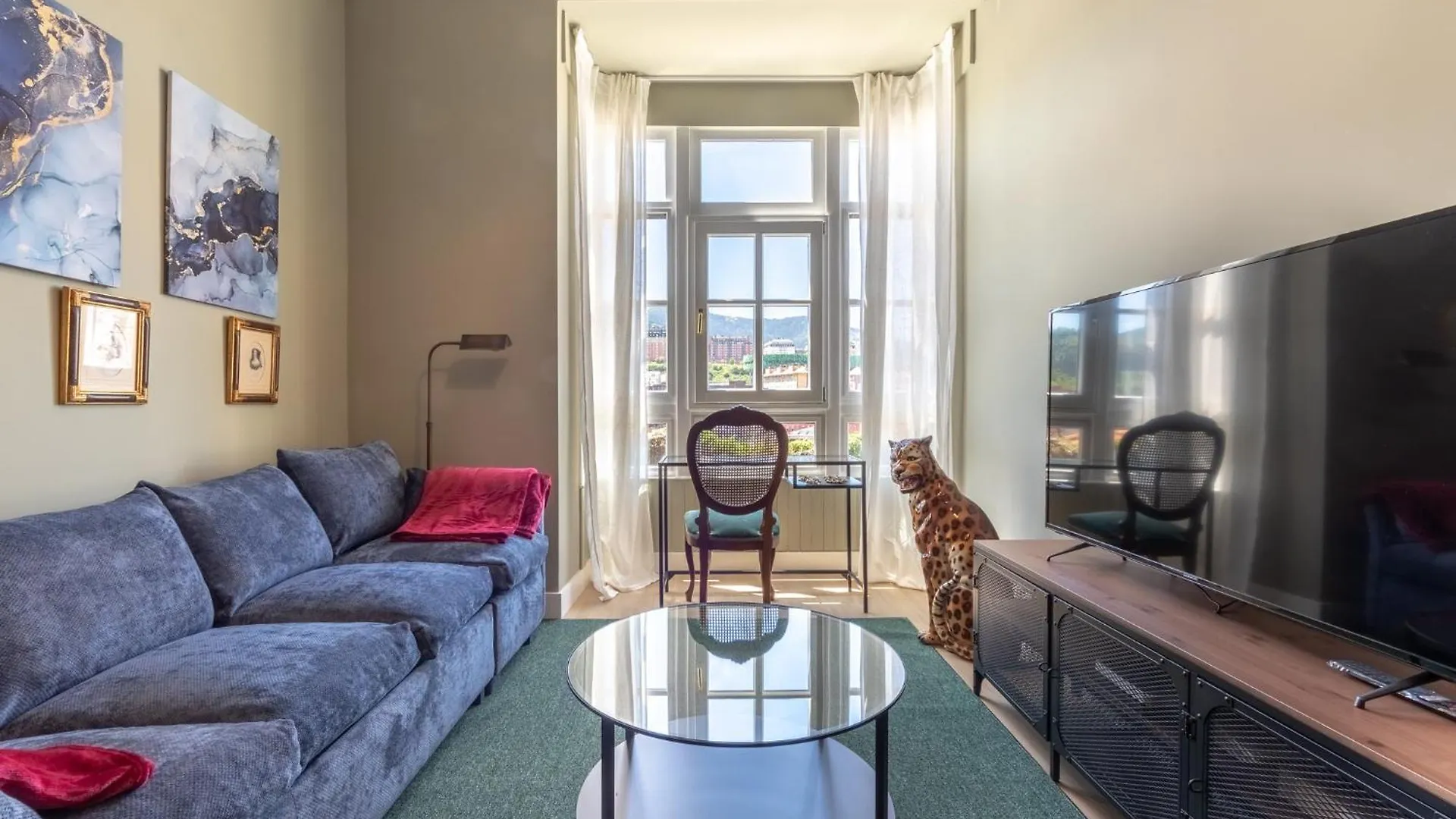 Apartment Bilbao Market II By Aston Rentals